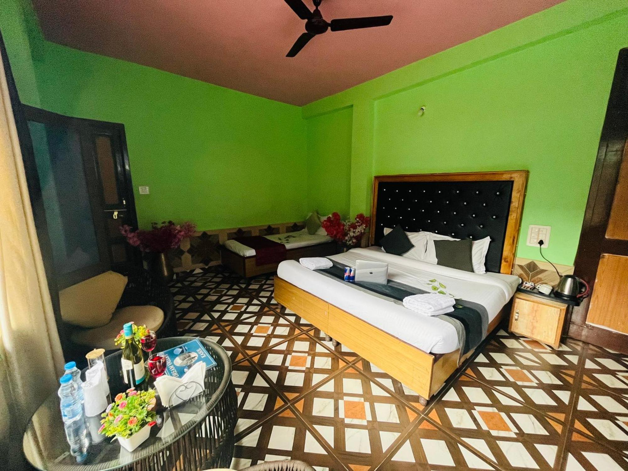 Classic Afeem By Dream Valley Banikhet Bagian luar foto